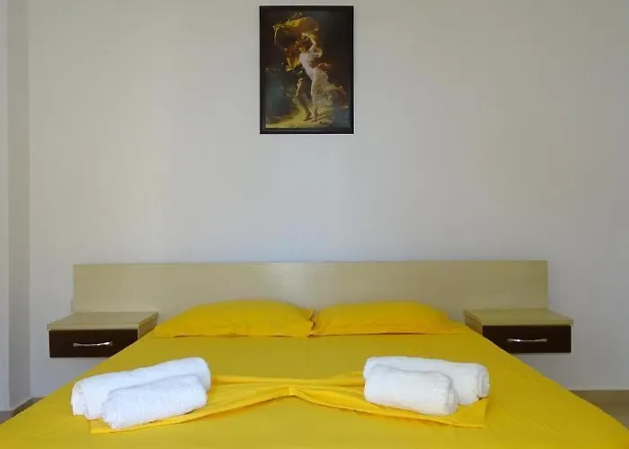 Szálloda Arsenal 3*