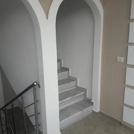 Arsenal Szálloda 3*