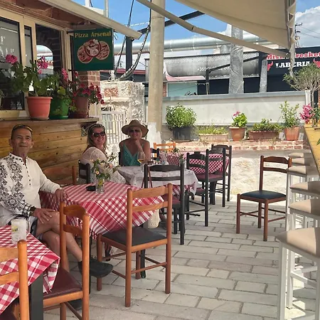 Arsenal Szálloda 3*