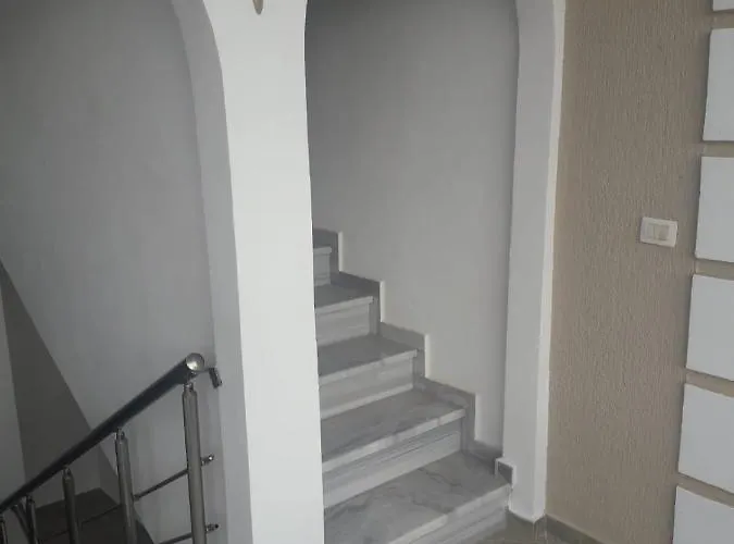 Arsenal ホテル 3*