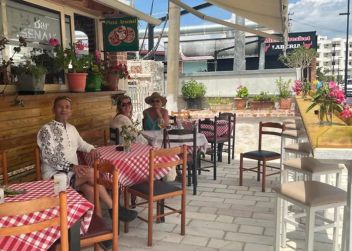 Arsenal ホテル 3*